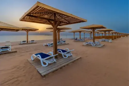Pharaohs, Nile & Red Sea Escape